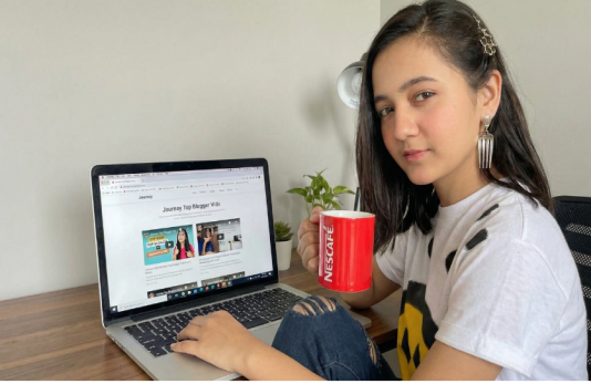 Journey Top Blogger Vids